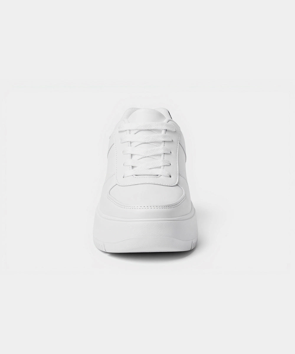 Trail Running Low-Top Sneakers